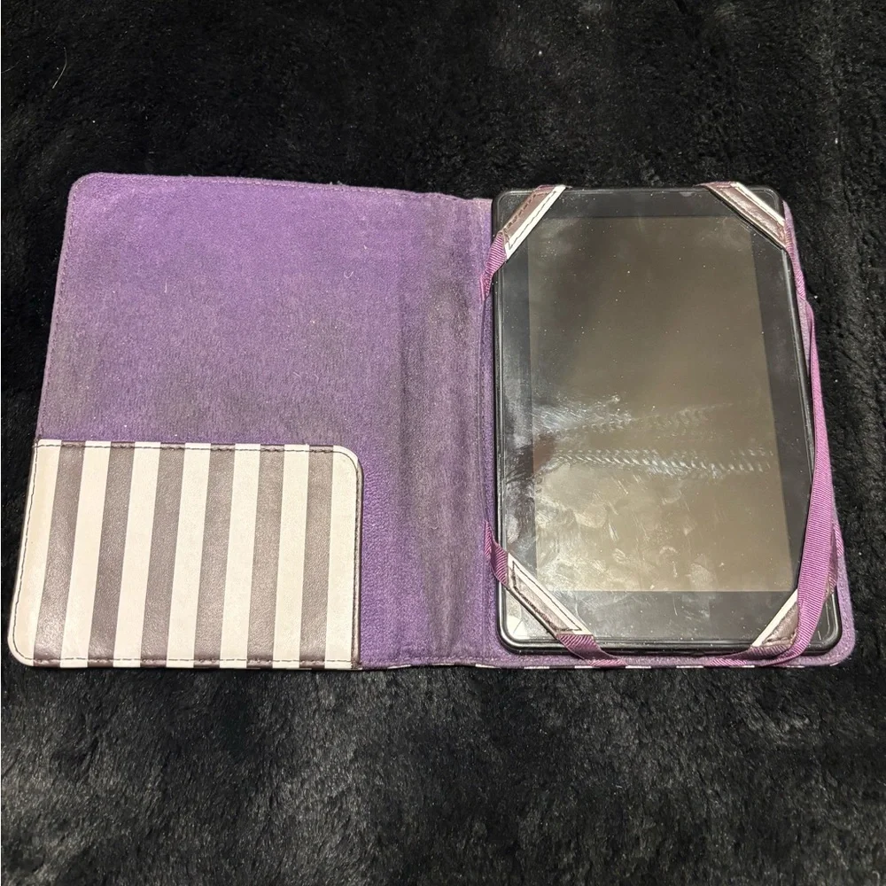 Henri Bendel 7inch kindle fire case.